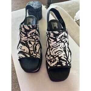 Sorel Joanie III Slingback Wedge Sandals Black White Women’s Size 9.5 Slip-On